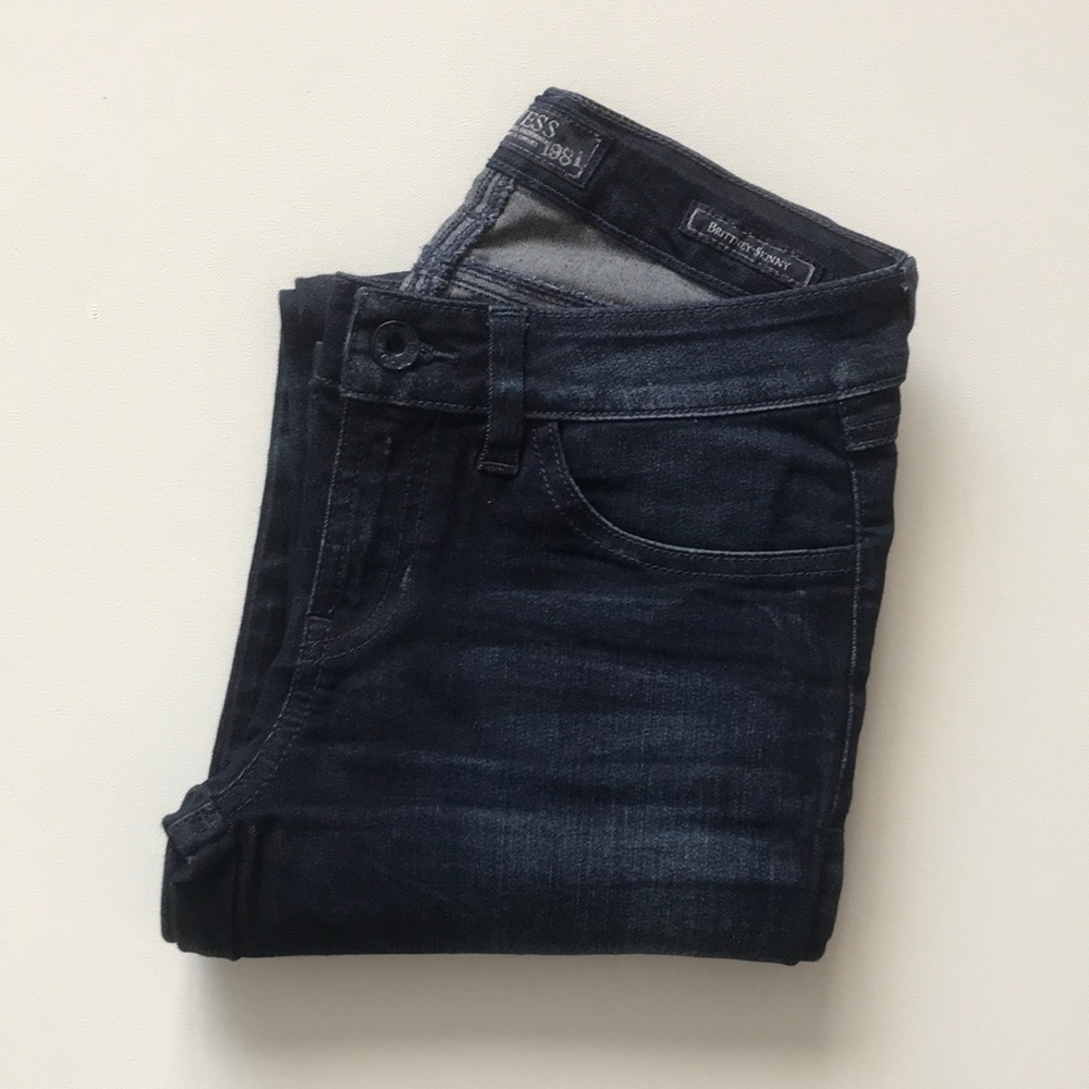 Like New! GUESS Brittney Skinny Fit Jeans - Picture 3 of 8